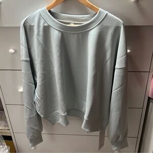 NWT LULULEMON PERFECTLY OVERSIZED CROP CREW